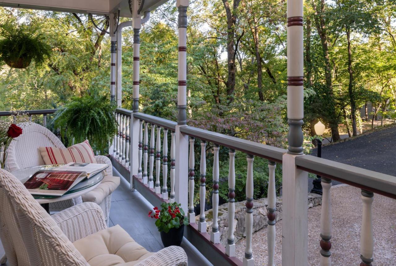 Arsenic And Old Lace Bed & Breakfast Inn Eureka Springs Zewnętrze zdjęcie
