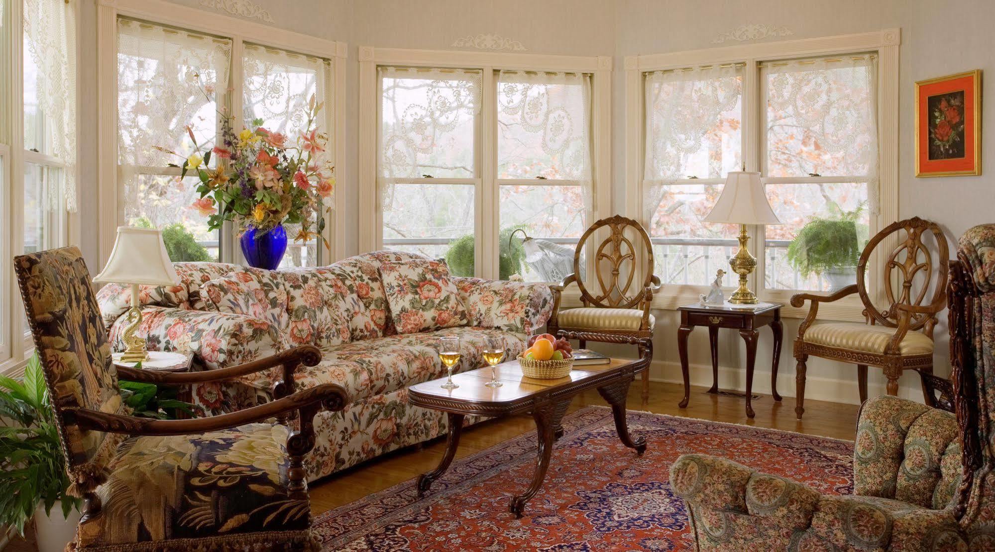 Arsenic And Old Lace Bed & Breakfast Inn Eureka Springs Zewnętrze zdjęcie